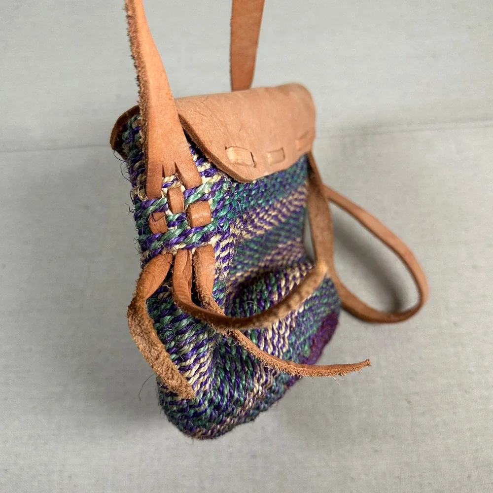 Vintage‎ Handwoven Sisal Leather Flap Crossbody Bag Purple Green Boho Festival
